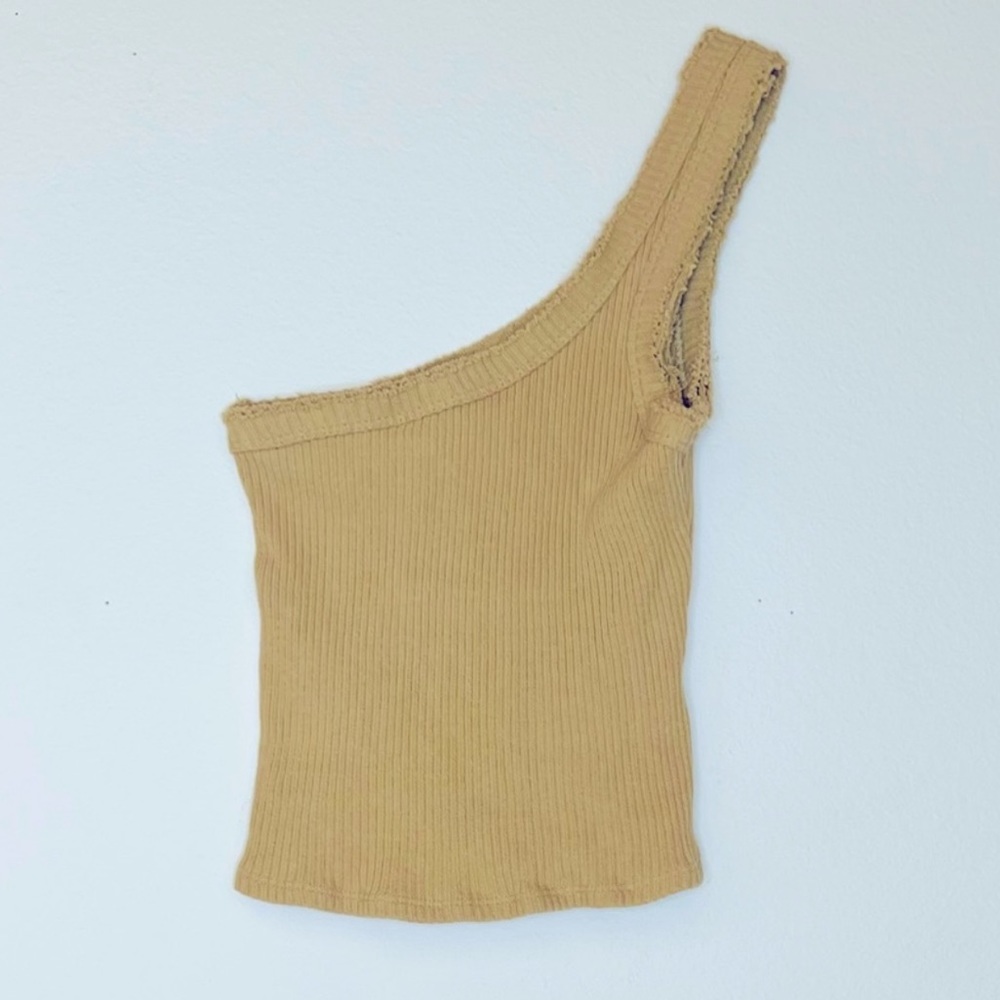 URBAN OUTFITTERS ONE SHOULDER TANK TOP
